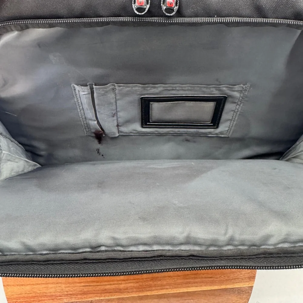 Swissgear Black Laptop Briefcase Shoulder Bag Messenger Work‎ Business Travel